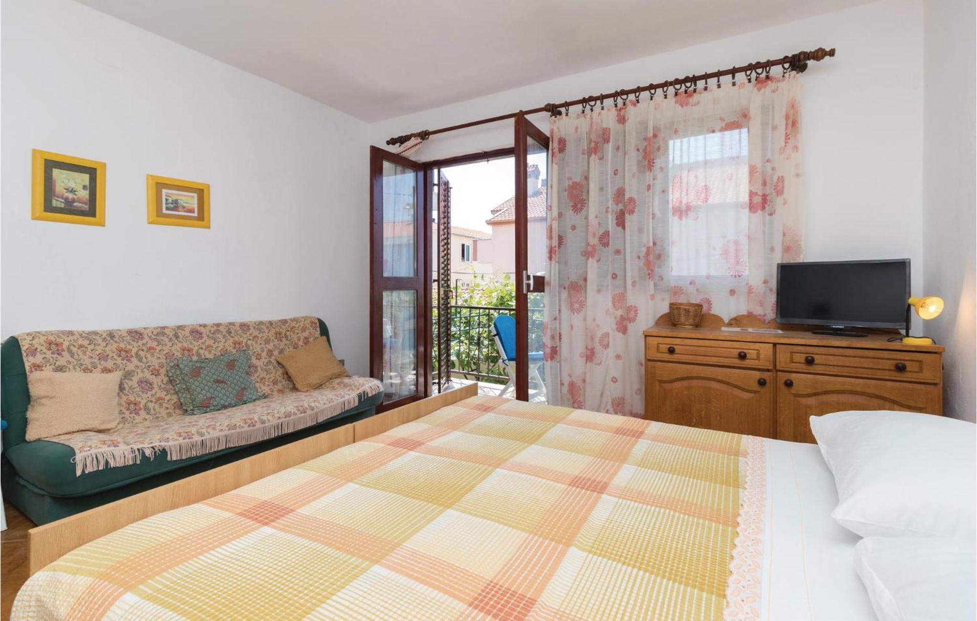 Nice Apartment In Zadar With Wifi Eksteriør billede
